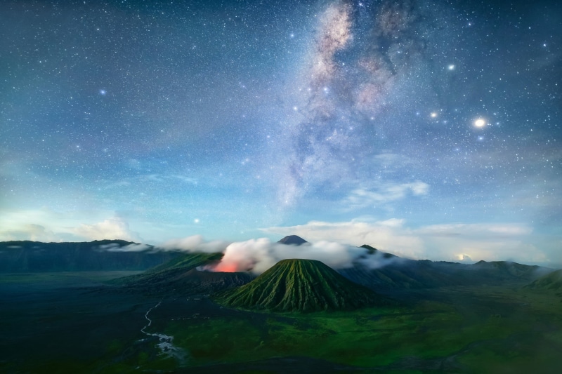 island, TenGer, tectonic complex, way, the night, volcanoes, sky.stars, milky, Bromo, Java, 1080P, mountains