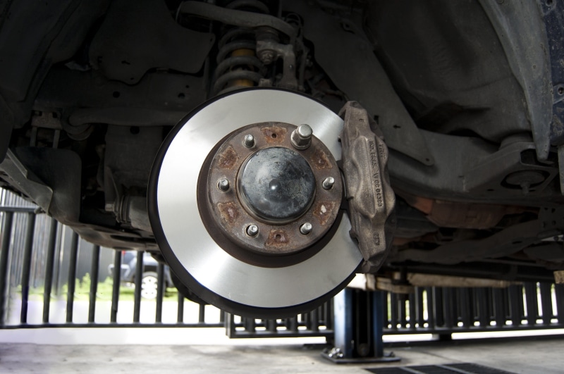 engine, wheel, indoors, machinery, technology, day, maintenance, industry, business, workshop, 2K, machine part, mode of transportation, pill, metal, vehicle part