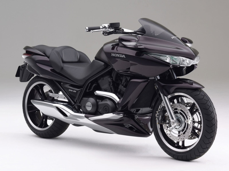 white background, road, chrome, stationary, bike, no people, wheel, black, mode of transportation, transportation, travel, land vehicle, honda dn 01