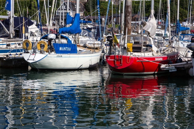 fishing industry, mast, 5K, ship, side by side, marina, fishing boat, mode of transportation, travel, nautical, animal, nature, sailboat, sea, boats, water