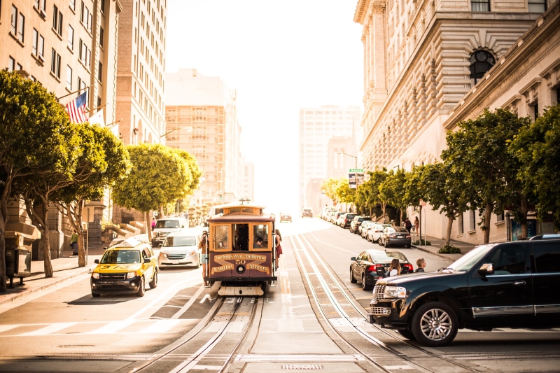 old, cityscape, traffic, blurred Motion, public transportation, tourists, houses, incidental people, california, cable, land Vehicle, travel, motor vehicle