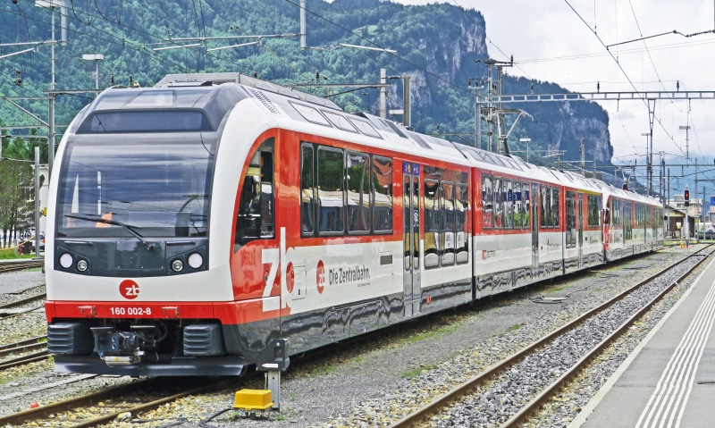 mode of transportation, meter track, the brünig pass, station, outdoors, narrow gauge, red, br160, train, platform, electricity, nature, railroad station platform