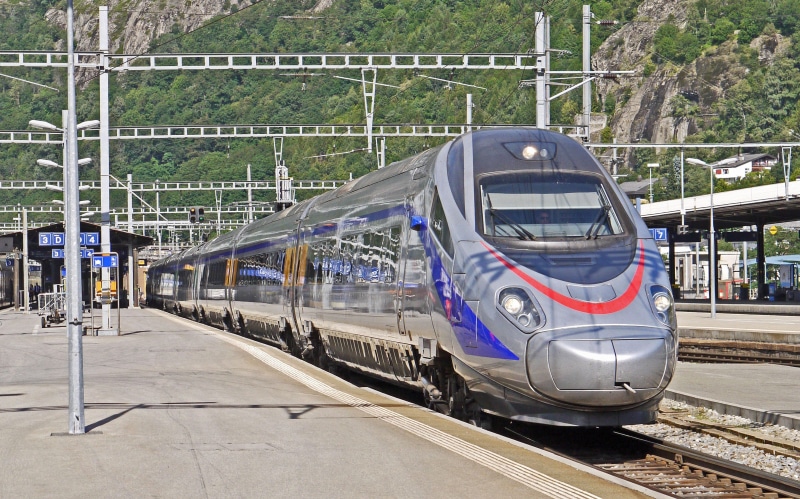 black, next ride, sport, Milano, simplon, tilting technology, simplon tunnel, milan, switzerland, land vehicle, motion, sunlight, etr 610, station, railroad Station
