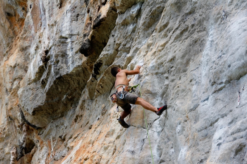 mountaineering, outdoors, alpinism, rock formation, shirtless, sign, security, Climb, 5K, warning sign, one man only, climbing rope, strength, rope, one person