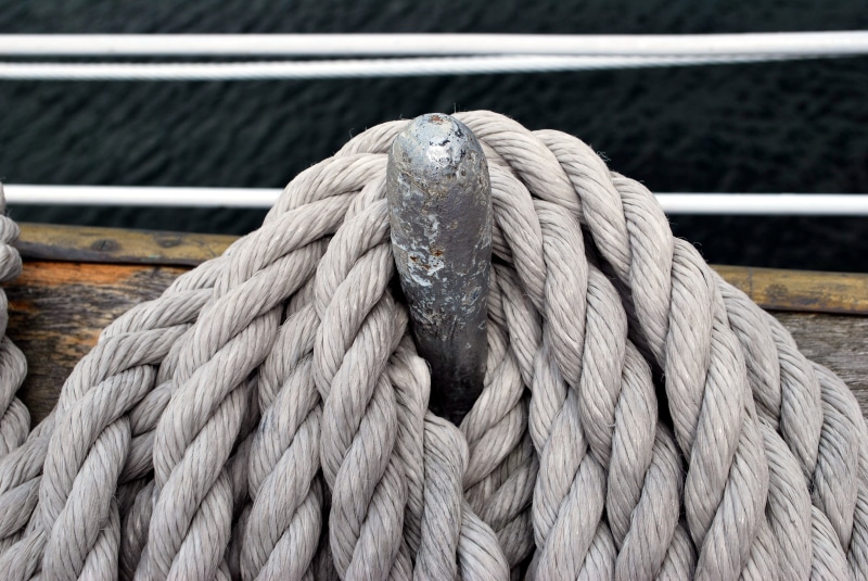 wood - Material, nature, outdoors, metal, nautical Vessel, pier, tied Knot, water, focus on foreground, no people, 4K, node, pattern, connecting, transportation