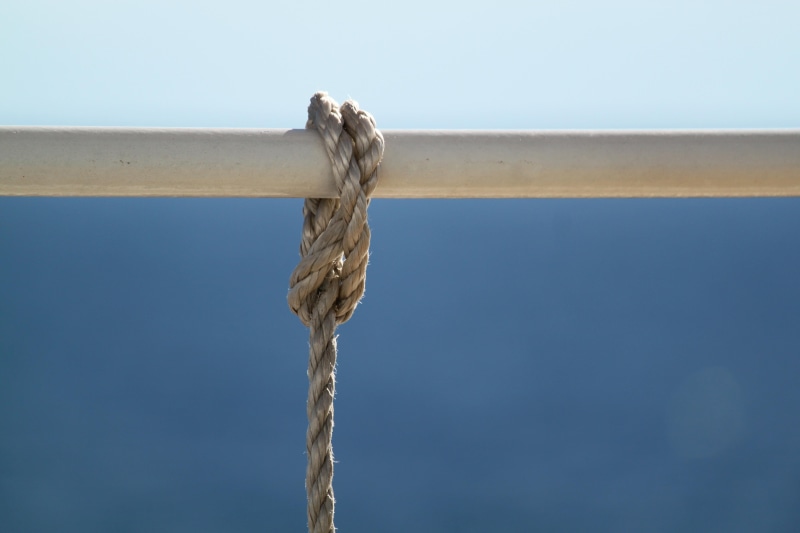 brown, tied up, ship accessories, steel, sky, dew, bar, 4K, accessories, clear sky, leash, fixing, nature, white, outdoors, twisted ropes, old, metal