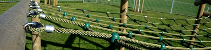 no people, in a row, fence, safety, string, close-up, outdoors, security, rope, background, cord, 1080P, day, grass, hanging, metal, selective focus, tied