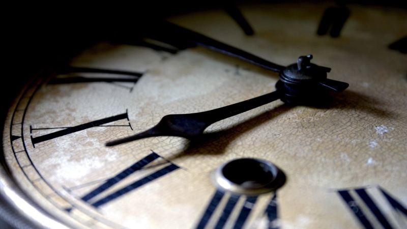 concepts, retro Styled, business, time, old-fashioned, beige, instrument of time, close-up, clocks, numeric, indoors, clock Hand, roman, old, single Object