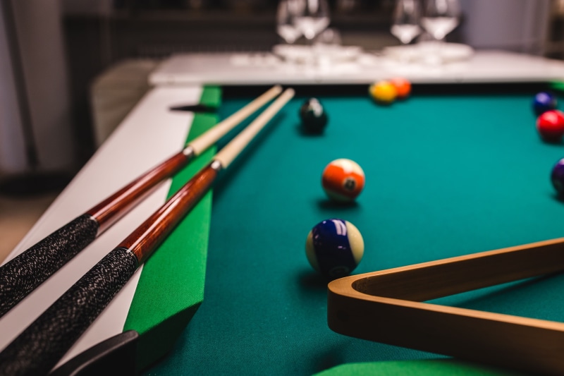 time, aiming, pool Game, billiard cue, game, billard, no people, pool Table, indoors, playing, pool - cue sport, arts culture and entertainment, pub, nightlife