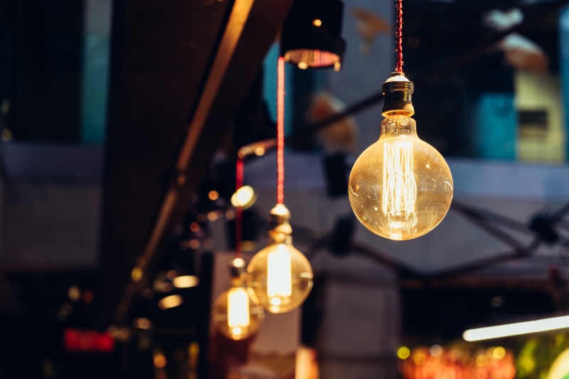 ceiling, indoors, daytime, lightbulb, decoration, wire, light Bulb, electric Lamp, electric light, 5K, glass - material, transparent, focus, glowing, focus on foreground