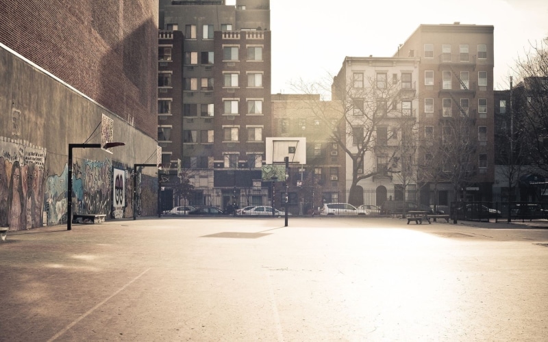 built structure, architecture, direction, outdoors, basketball, sports, city life, no people, white, tree, ring, basketball court, street, nature, 1080P