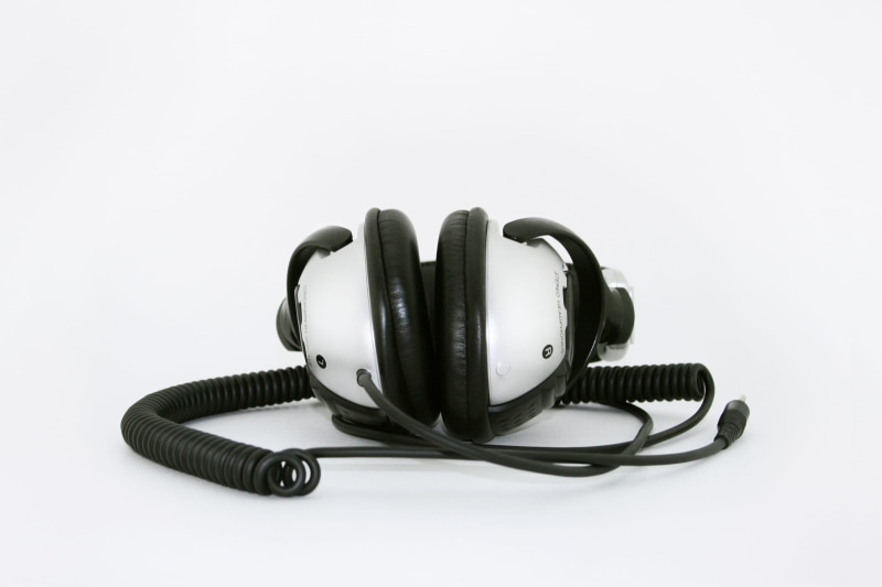 telephone, sound, obsolete, shined, telephone receiver, backgrounds, tangled, headphones, communication, single, reflection, bass, speaker, landline phone