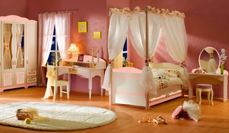 absence, furniture, still life, seat, 2K, cot, lighting Equipment, electric Lamp, chandelier, apartment, room, hotel, house, toy, wooden, no People, style