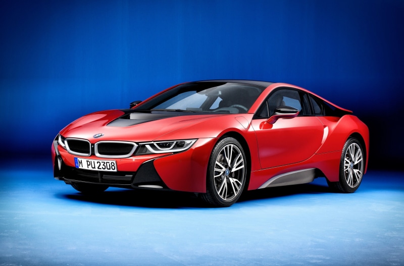 transportation, 4K, luxury, chrome, crash, blue background, car, shiny, no people, wealth, racecar, land vehicle, convertible, breaking, red, sports car
