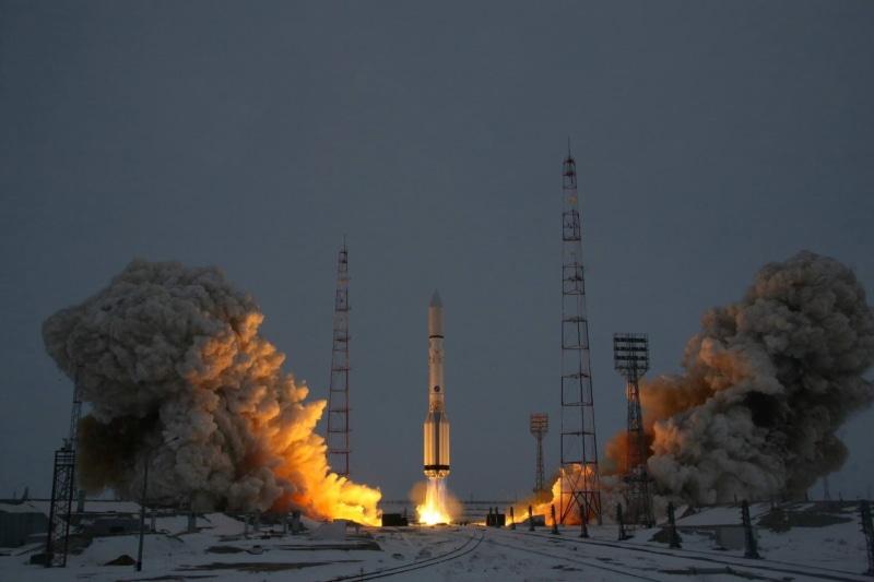 the launch of proton-m, Baikonur cosmodrome, proton-m, space, 1080P, the spacecraft Express-AM5, launch complex of the platform 81