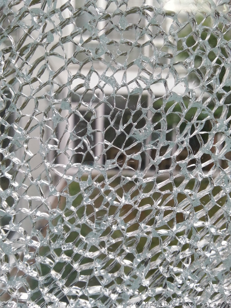close-up, damaged, no people, broken glass, nature, safety, indoors, chainlink fence, full frame, 2K, shattered glass, day, metal, fence, backgrounds