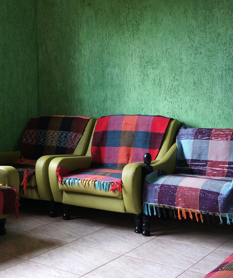 arm chair, living room, 1080P, minas gerais, domestic room, pillow, empty, stack, sofa, relaxation, chair, absence, indoors, multi colored, large group of objects