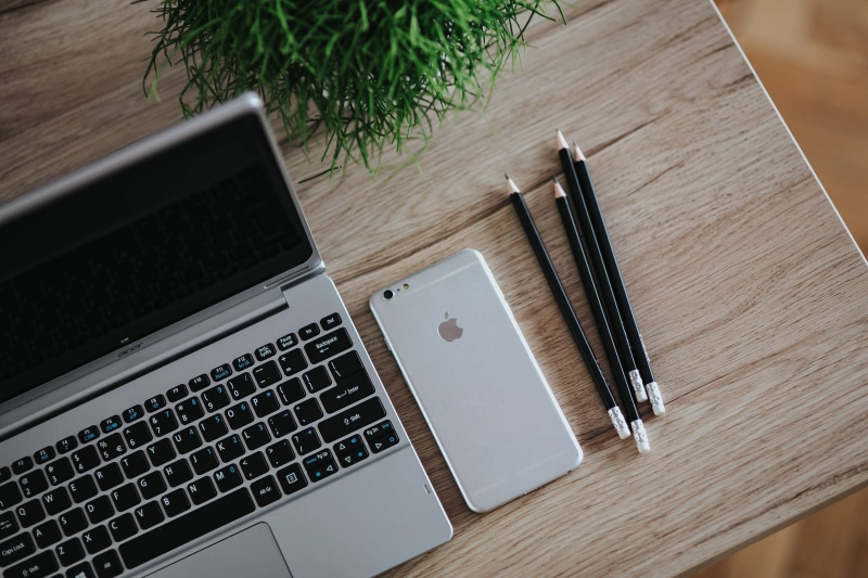 keyboard, wooden, office, computer Keyboard, 4K, communication, working, apple, computer, pencils, internet, workplace, silver colored, green, technology