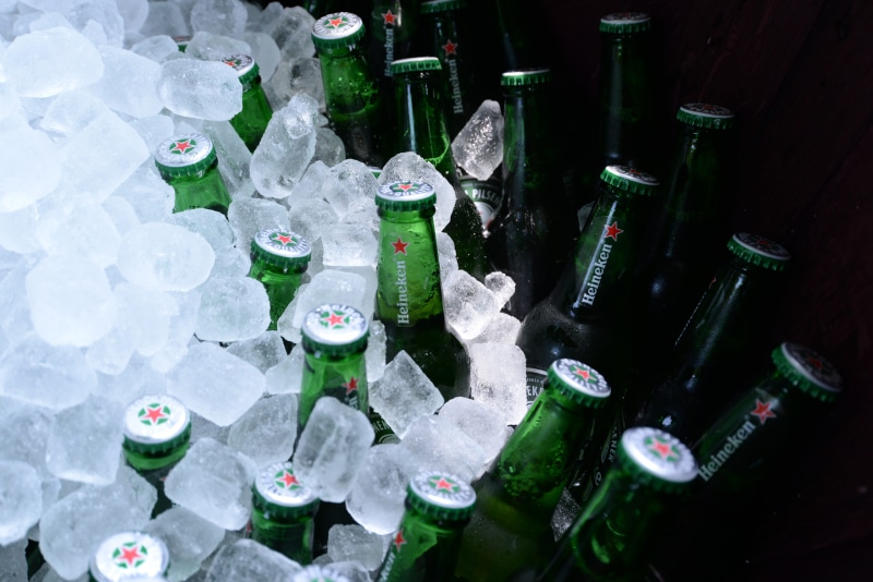 glass, still life, filled, alcoholic, large group of objects, abundance, green color, beer, ice cubes, bottles, 5K, drink, pub, cool, white color, plastic
