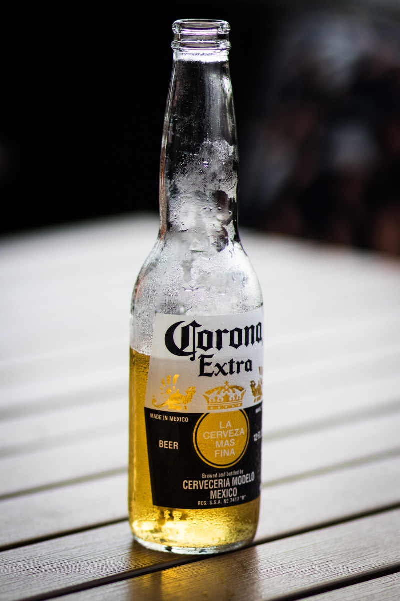 wood - material, extra, label, alcohol, ale, purity, non-alcoholic beverage, freshness, beer, water, glass - material, fun, container, corona, drinks, no people