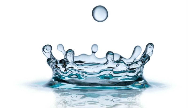 drop, flowing, refreshment, impact, studio shot, splashing droplet, painting, rippled, 720P, liquid, water drops, no people, white background, bubble