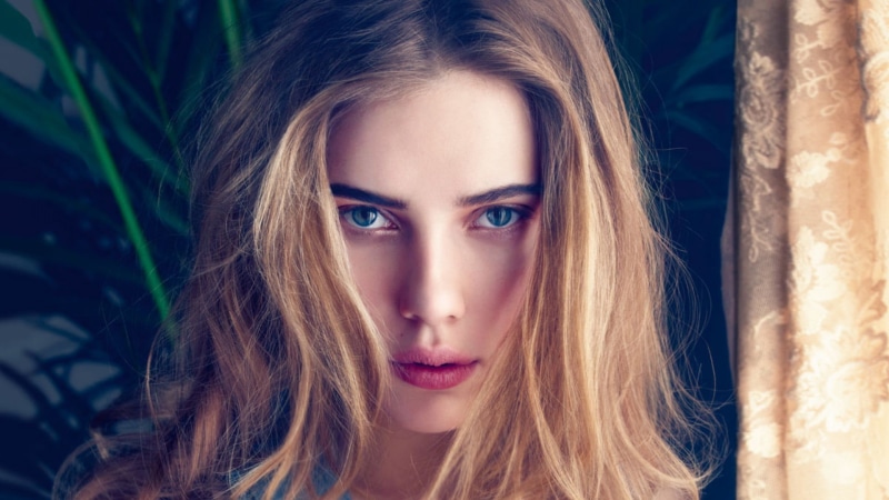 woman, blonde, front view, beautiful woman, hairstyle, one person, human face, young adult, women, brown hair, 1080P, teenager, portrait, model, beautiful people