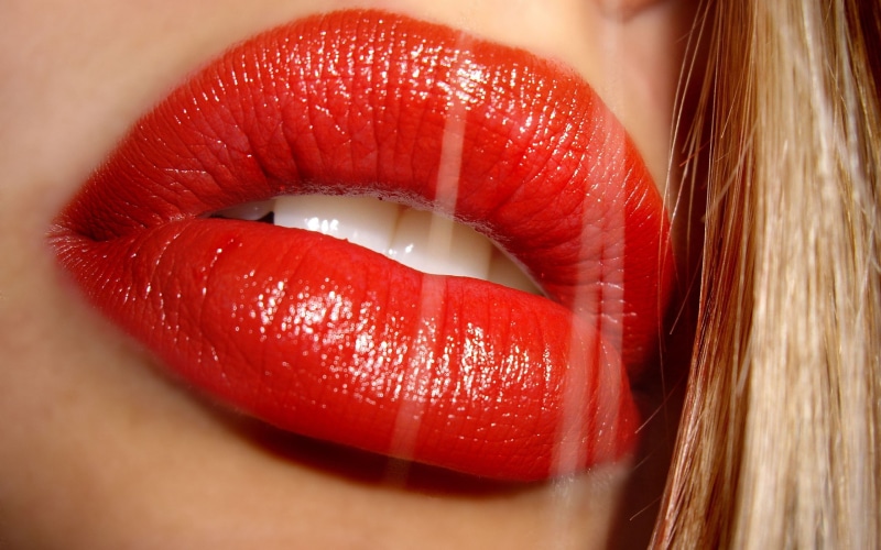 teeth, long hair, 2K, face, hair in face, blonde, juicy lips, open mouth, women, model, red lipstick, closeup, gloss