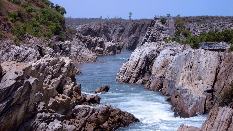 flowing, cliffs, gorge, 1080P, river, nature and landscapes, narmada, india