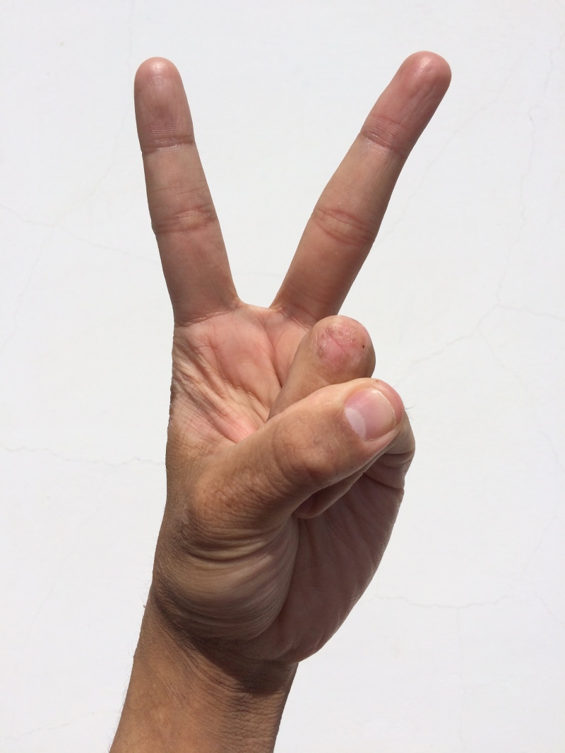 with your bare hands, heal, man, good luck with money, gesturing, mirror, fortune-telling, human finger, religion, fatigue, strong, body, success, happy