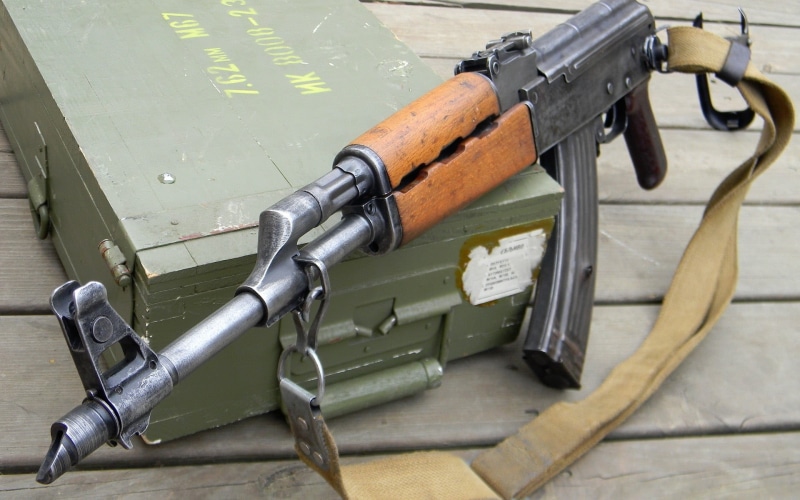 weapon, rifle, 1080P, security, Zastava M70, high angle view, close-up, machine gun, ammunition, aggression, kalashnikov, metal, table, explosive, no people