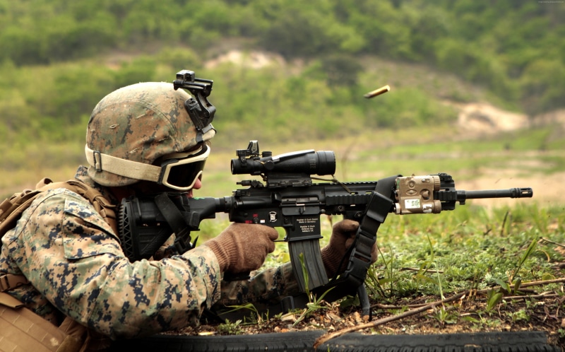 adult, camo, machine gun, outdoors, gun, day, one person, soldier, in action, armed forces, target shooting, military, shooting a weapon, rifle, Heckler and Koch