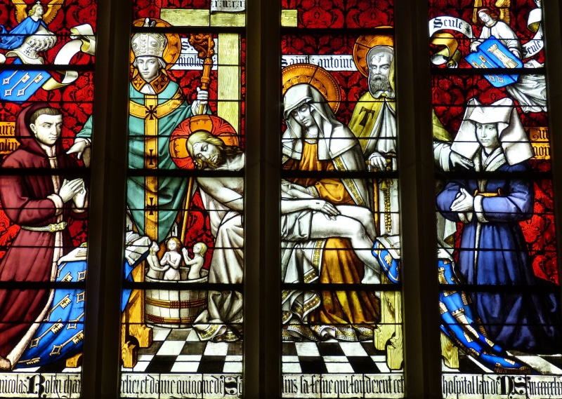 representation, 4K, building, jesus, church, cross, ornate, religion, outdoors, architecture, spirituality, creativity, window, passion, glass - material