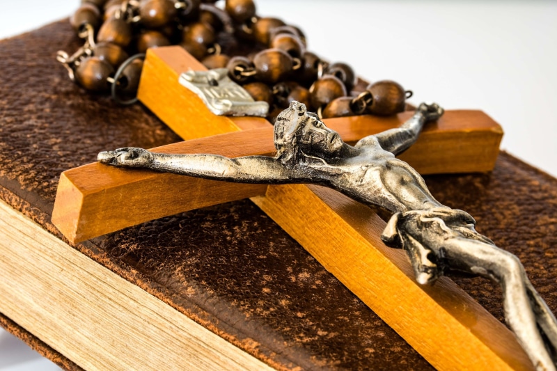jesus, good friday, the cr, antique, religion, close-up, 4K, equipment, christ, indoors, group of objects, focus on foreground, wood - material, studio shot