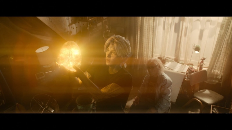 young adult, sitting, Ready player one, music, domestic room, easter eggs, two people, curtain, 1080P, men, togetherness, musical instrument, Parzival