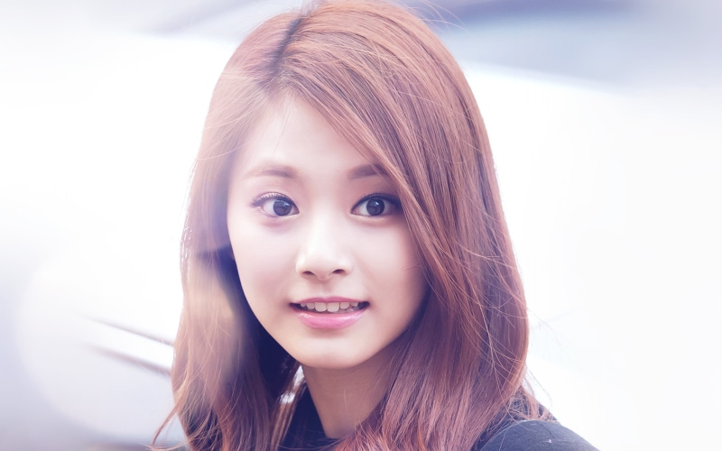 kpop, hair, 4K, smiling, outdoors, twice, human body part, headshot, women, portrait, positive emotion, bangs, girls, emotion, long hair, flare, body part