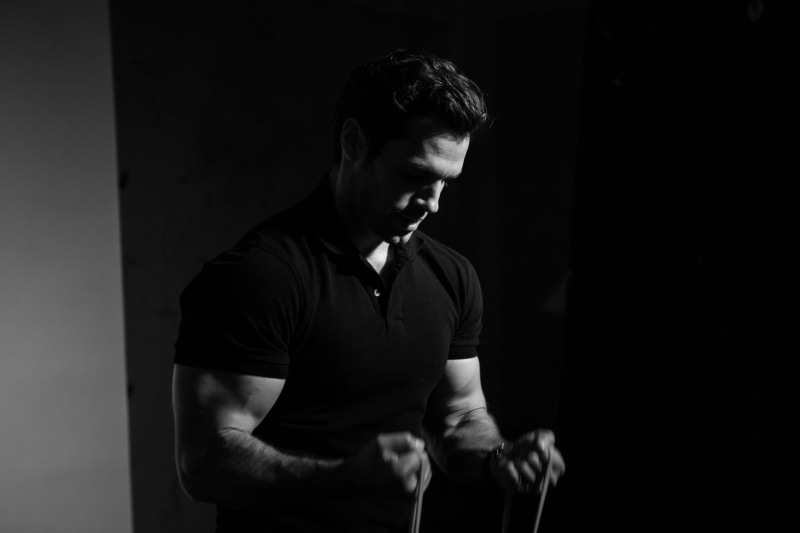 Mens Fitness, biceps, Henry Cavill, muscles, Felix, black and white, athlete, actor, 1080P, t-shirt