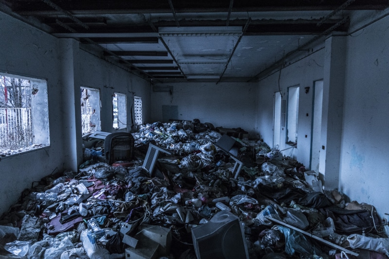 storage, economy, demolished, garbage, day, chaos, damaged, architecture, ruined, trash, large group of objects, no people, junkyard, electronics, dirty