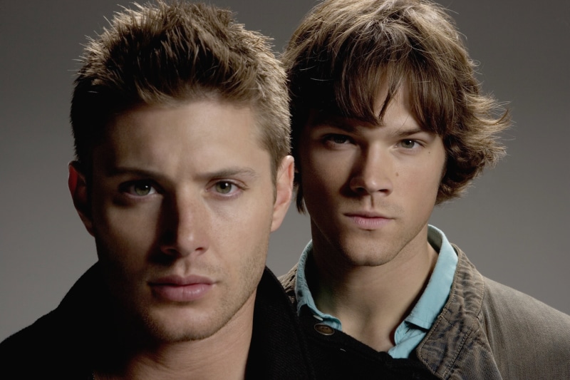 color Image, fashion Model, Dean, looking At Camera, youth Culture, top, Jensen ackles, gray background, 2K, actors, hairstyle, adult, studio Shot, male Beauty