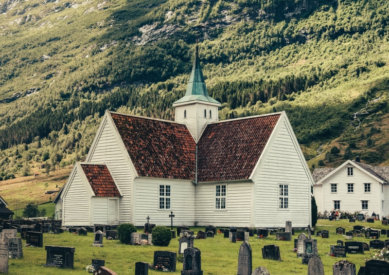 surrounded, green, barn, tree, grave, place of worship, building, outdoors, day, trees, high angle view, architecture, building exterior, 2K, beauty in nature