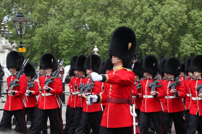 soldier, real people, change, government, military uniform, group of people, queen, uK, clothing, 5K, London, people, day, europe, marching, outdoors
