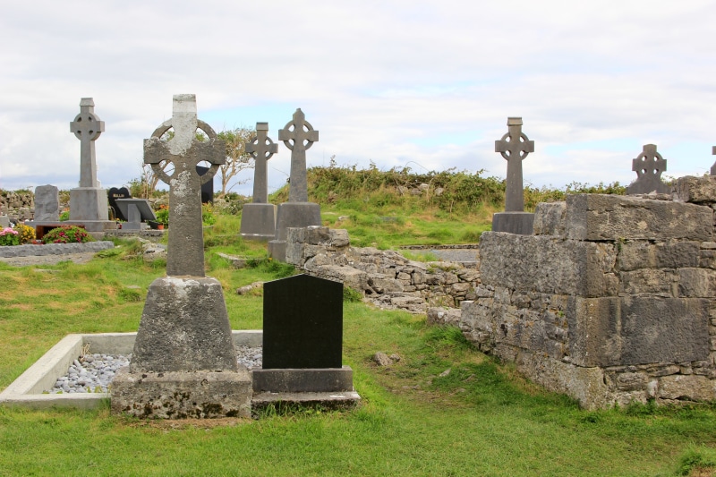 celtic cross, ruined, history, archaeology, ireland, cloud - sky, ancient, christianity, green, famous Place, burial, architecture, old, no people, built structure