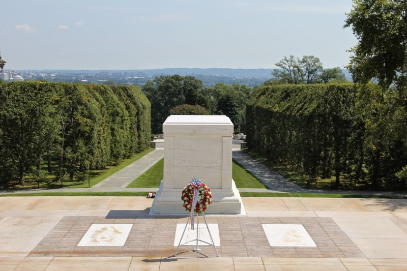 cemetery, green color, men, arlington, military, outdoors, unknown soldier, sunlight, 4K, day, sea, monument, women, rear view, water, lifestyles, honor