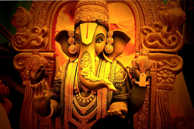 craft, representation, spirituality, no people, ganesah, sculpture, belief, indoors, female likeness, holy, place of worship, building, 2K, human representation