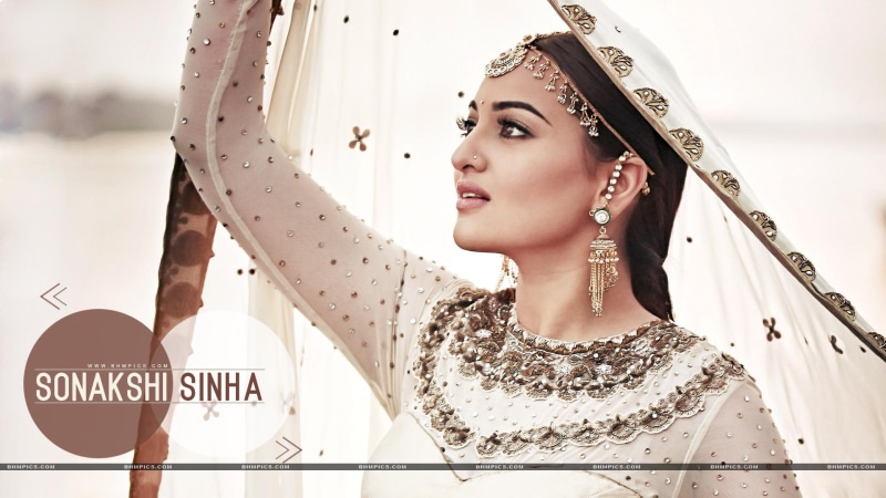 sinha, sonakshi, 1080P, saree, female celebrities, choli, actress, white, sonakshi sinha, beautiful, bollywood
