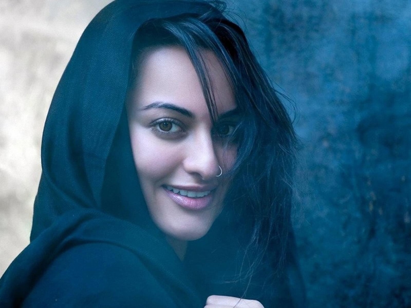 720P, actress, model, indian, sinha, sonakshi, bollywood, babe