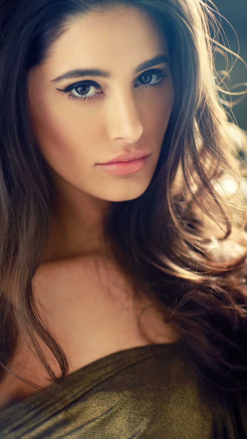 close-up, hair, young women, human face, headshot, looking at camera, nargis, beautiful people, beautiful woman, portrait, long hair, bollywood, pretty