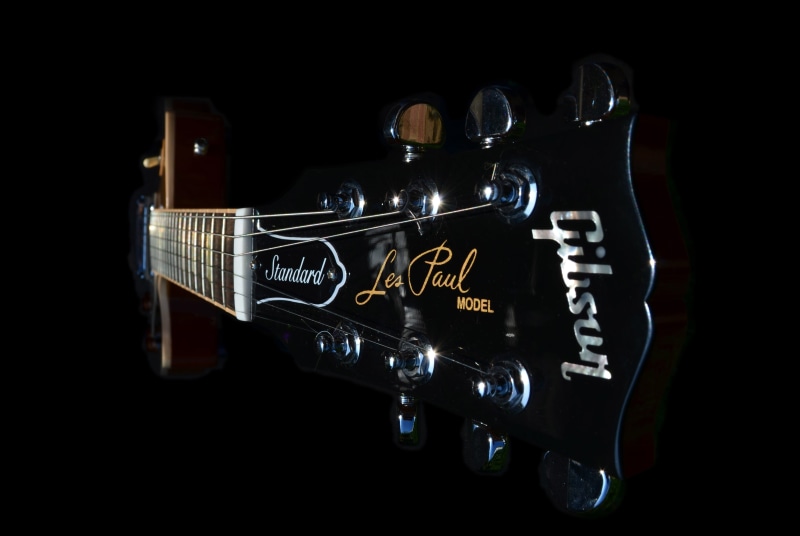 single object, lute, headstock, black color, les paul, bass guitar, electric, musical instrument, tuning pegs, technology, cut out, wheel, 4K, arts culture and entertainment