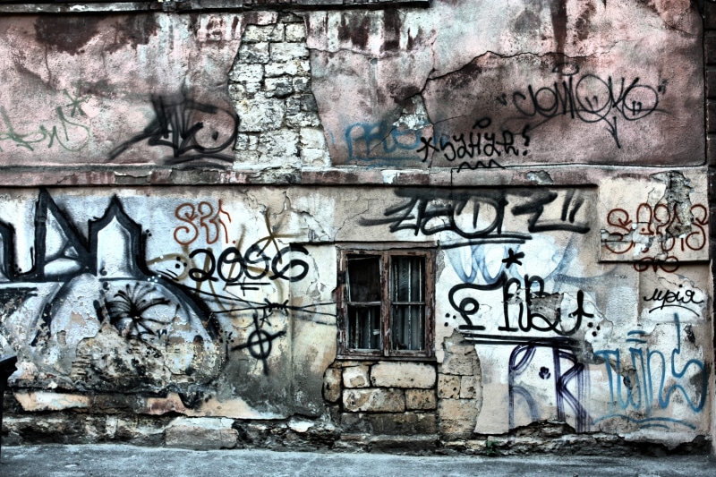 city, no people, bad condition, day, architecture, old, built structure, 4K, outdoors, abandoned, deterioration, art and craft, street, window, wall - building feature
