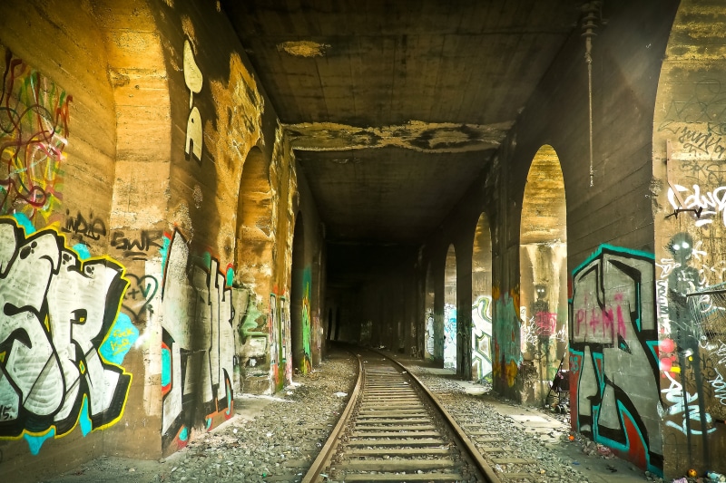 built structure, mood, the way forward, broken, gleise, pforphoto, architecture, transience, dilapidated, railway, art and craft, break up, masonry, vanishing point