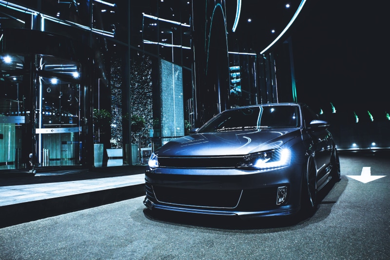building exterior, motor vehicle, no People, luxury, chrome, land Vehicle, transportation, sport, city, headlight, traffic, mode of Transport, road, street